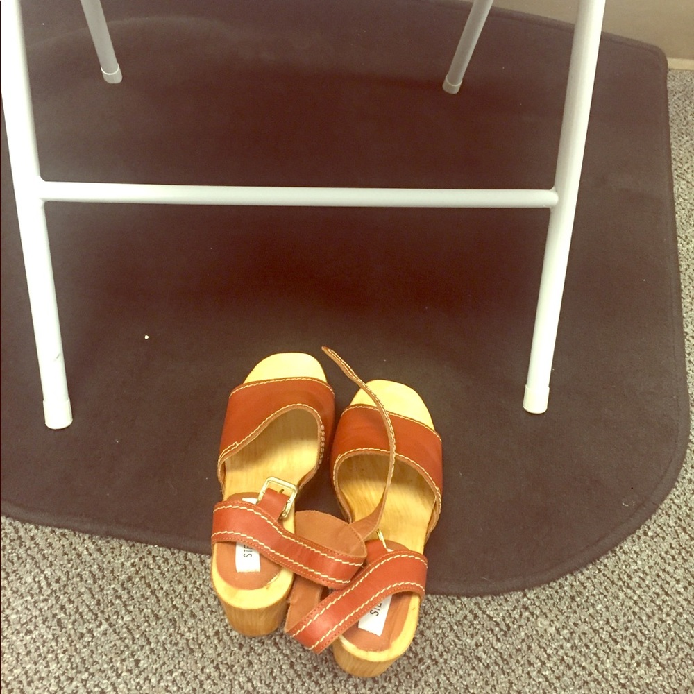 Steven Madden Clogs